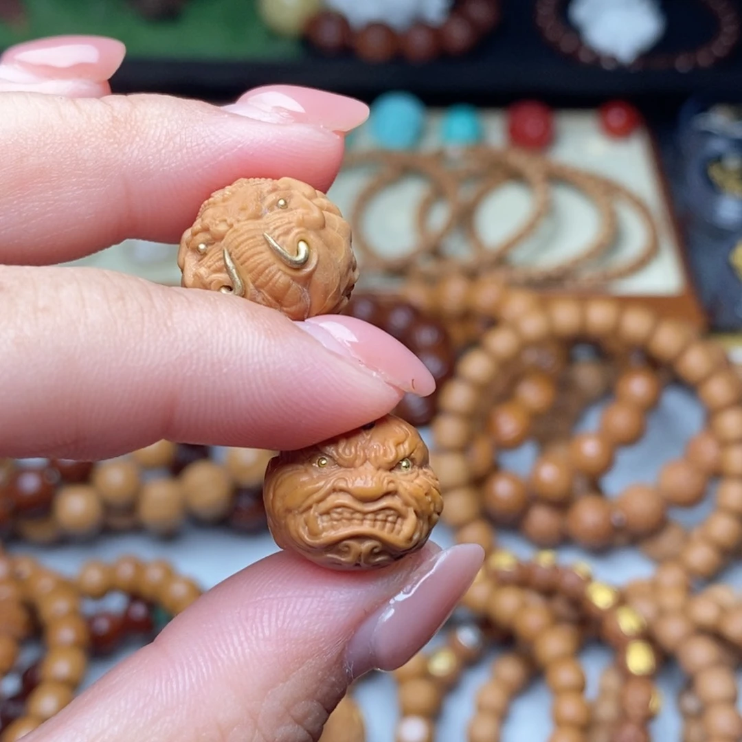 猴头核桃手串猎**丶今天