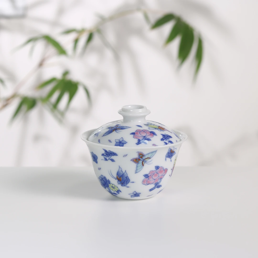 景德镇斗彩手绘蝶恋花 清晰花卉蝴蝶盖碗 110ml