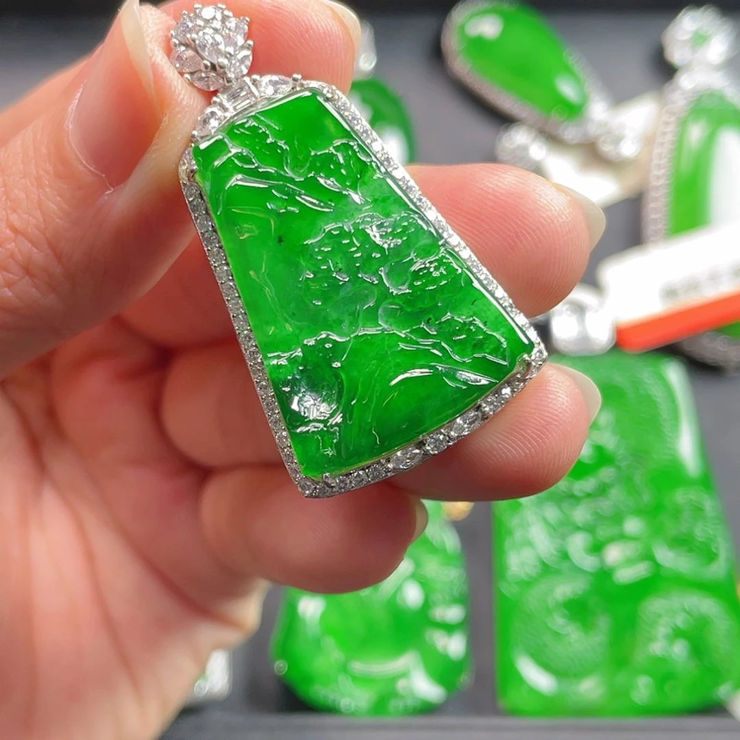 吊坠(不含链)未镶嵌翡翠