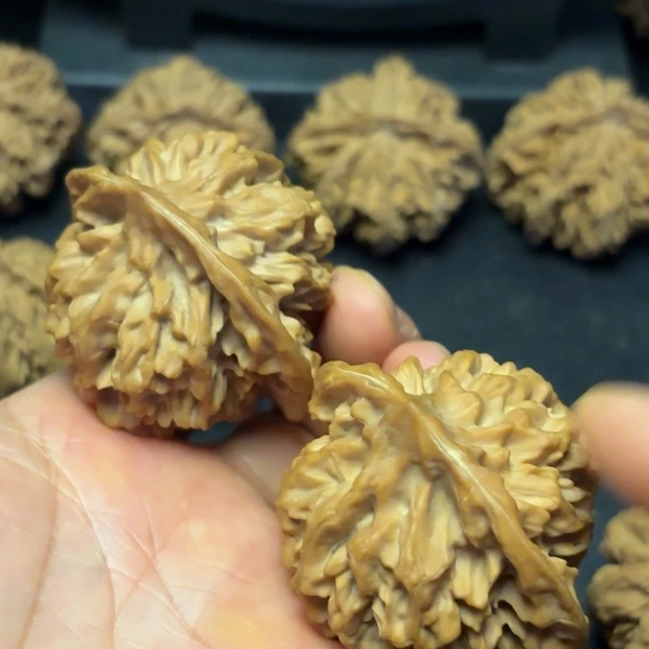 钓***窝把件文玩核桃秦岭灯笼23