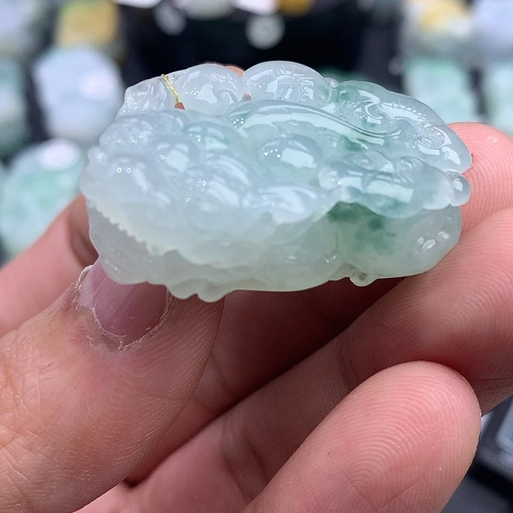 翡翠未镶嵌颈饰天然缅甸翡翠貔貅吊坠