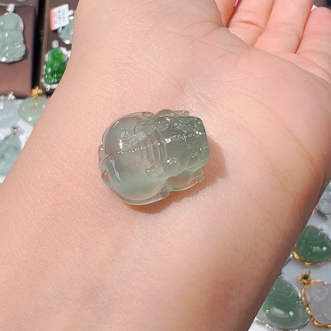 吊坠(不含链)未镶嵌翡翠貔貅