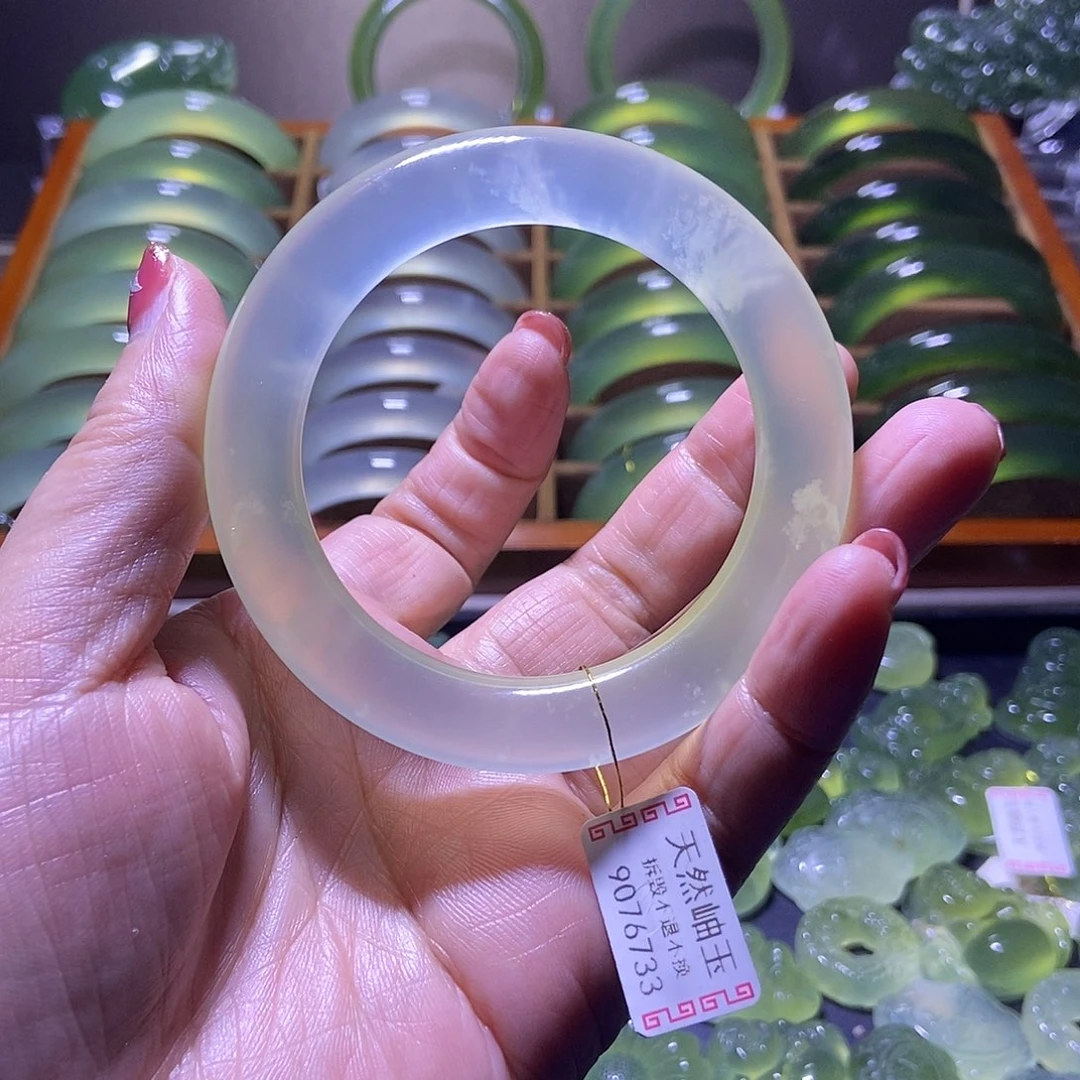 蛇纹石玉玉镯未镶嵌