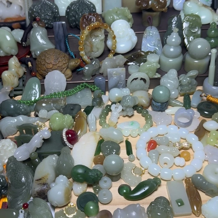 泰***拳和田玉未镶嵌颈饰