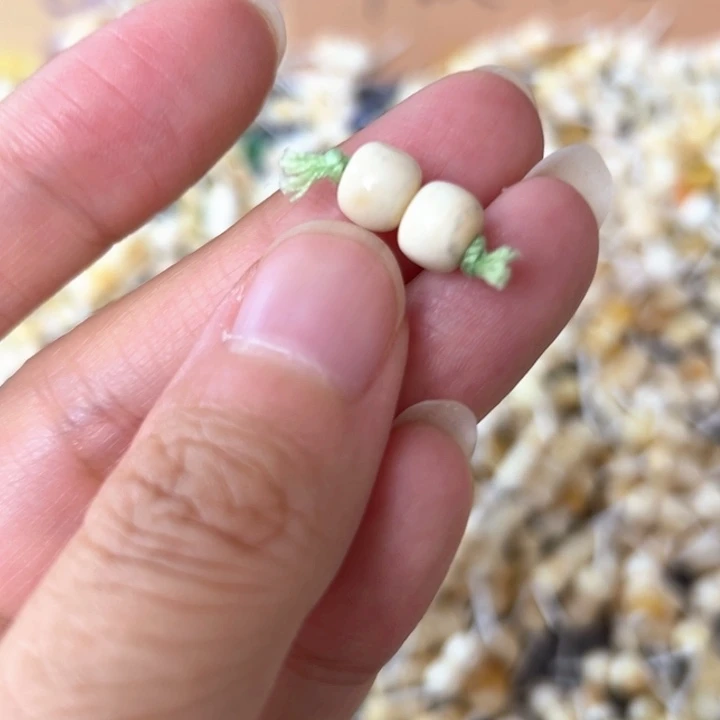 裸石蜜蜡未镶嵌7mm一对