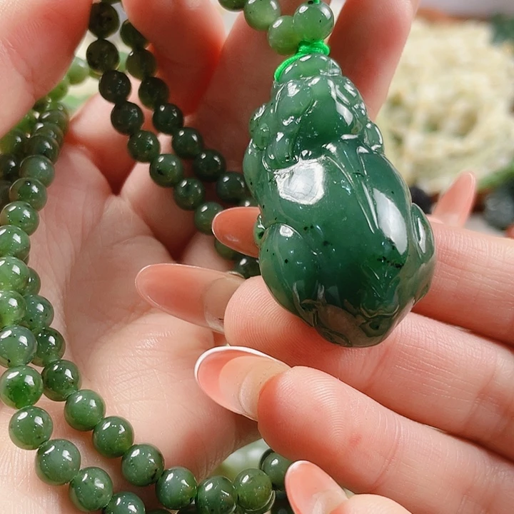 未镶嵌和田玉挂件