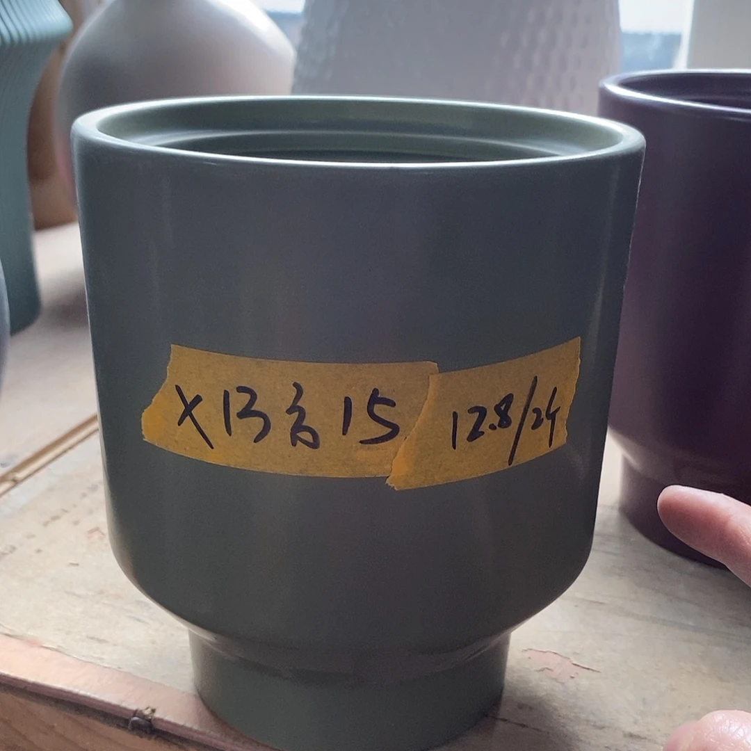 杯子陶盆有孔 瑕疵介意勿拍