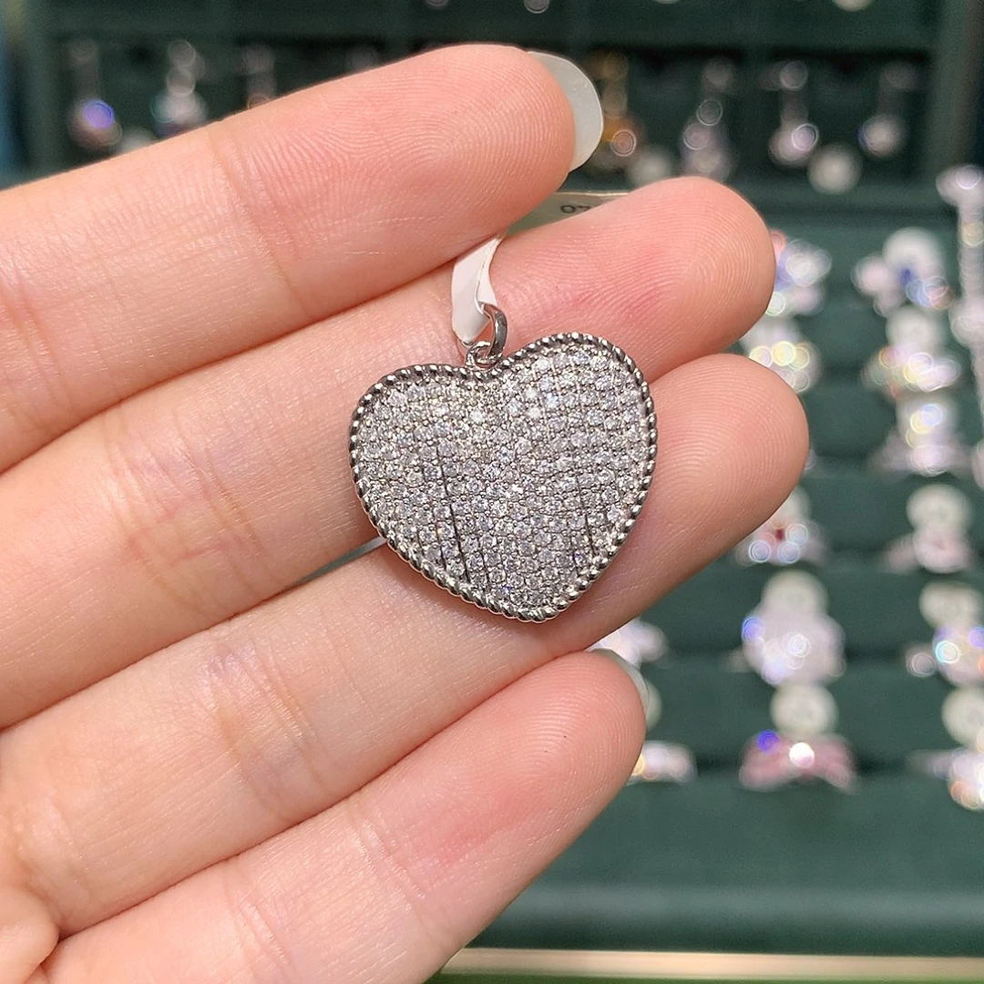 颈饰18K金镶嵌钻石