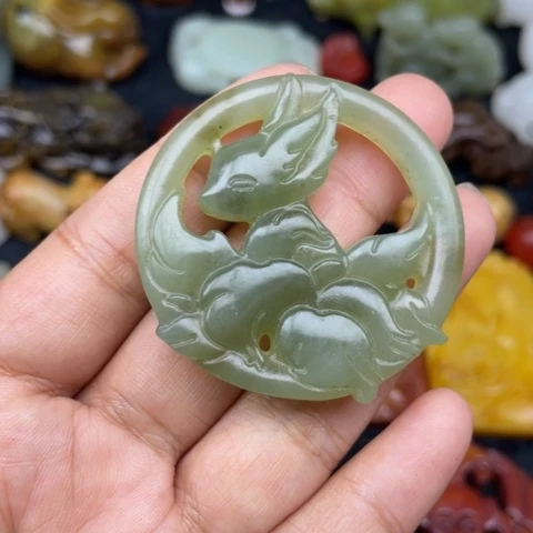 蛇纹石玉未镶嵌颈饰63