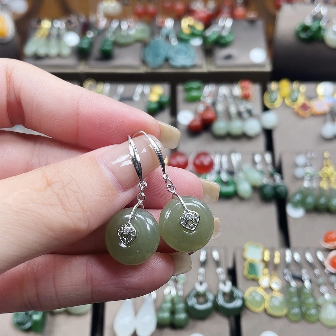 和田玉银S925镶嵌耳饰