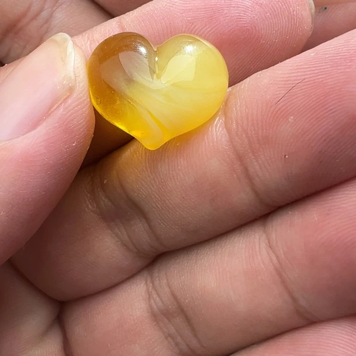 I***了未镶嵌琥珀裸石屁桃分拍