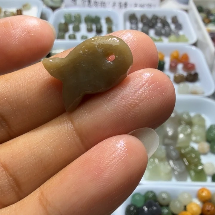 未镶嵌和田玉珠宝半成品