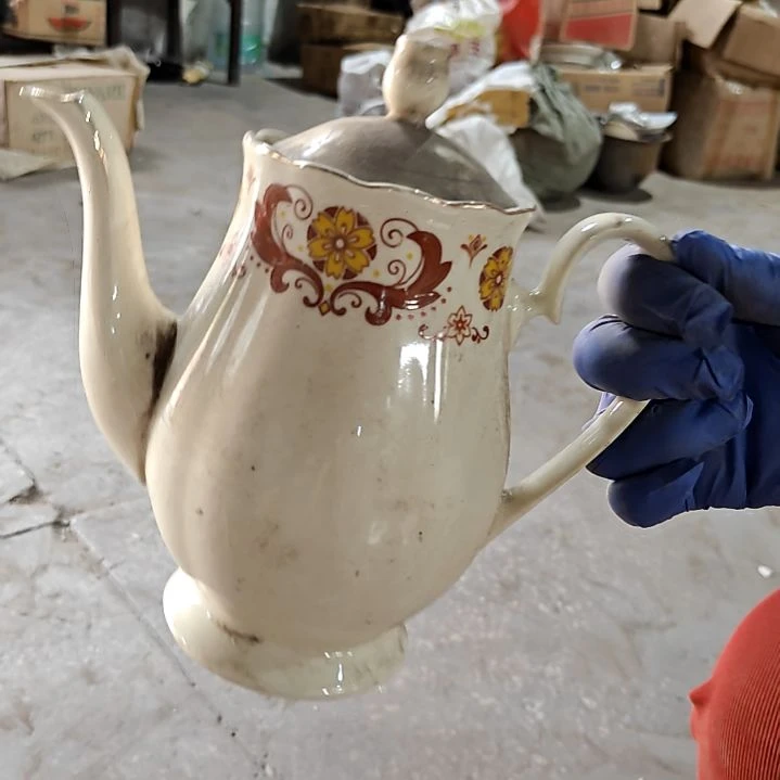 瓷片陶瓷盘子碗啥都有