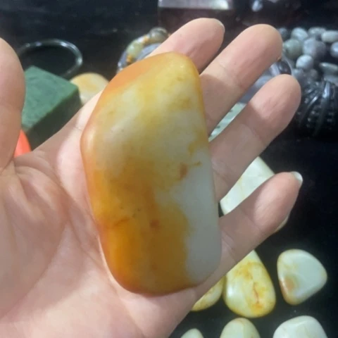 和田玉（糖玉）未镶嵌车挂