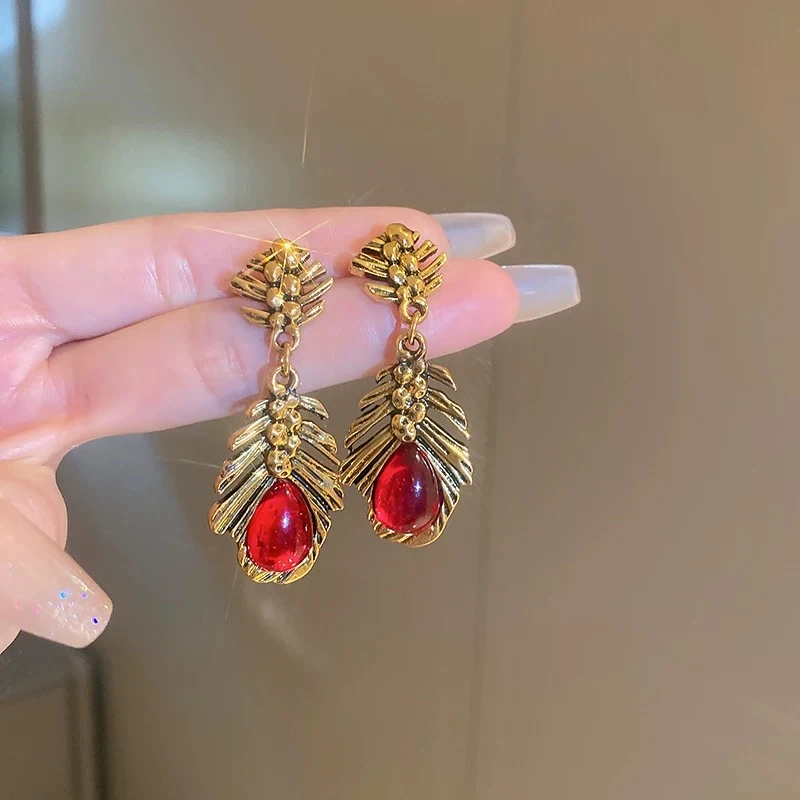 铜合金耳饰 【504】水滴耳环轻奢高级感独特耳坠新款小众设计感耳饰