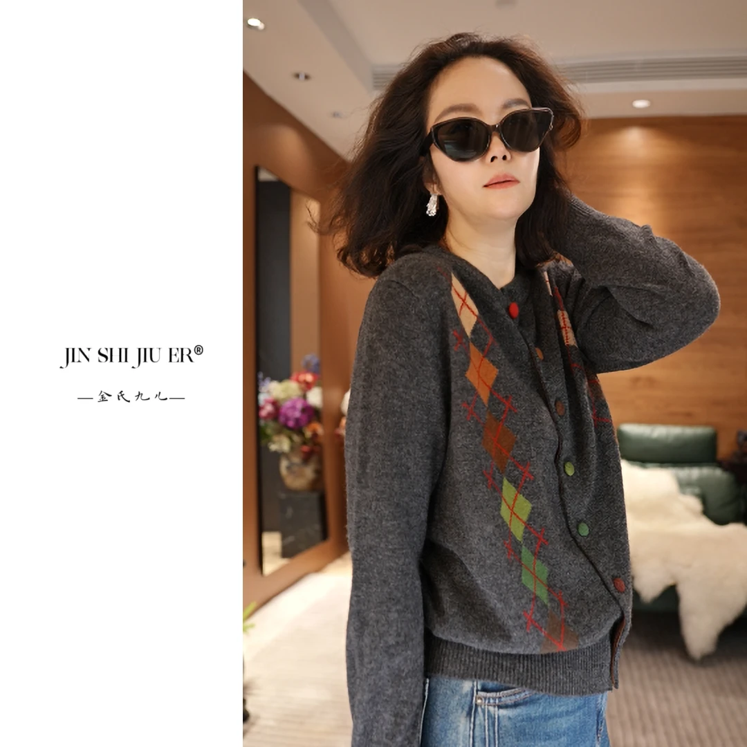 JIUER欧洲站菱格纹毛衣开衫撞色彩扣复古百搭显瘦针织秋冬2503