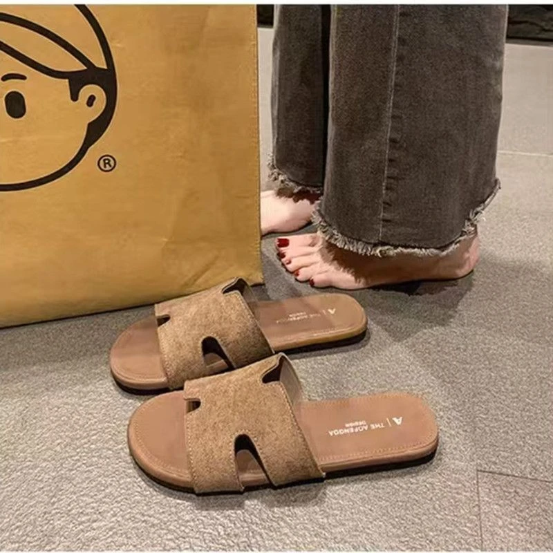 勃肯拖鞋女夏外穿2025新款高级感法式软平底沙滩凉鞋时尚一字凉拖