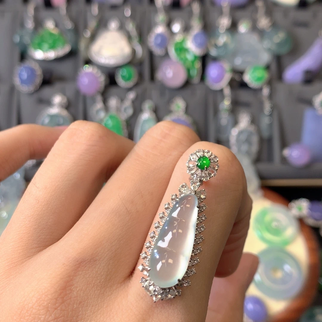 翡翠18K金镶嵌吊坠(不含链)