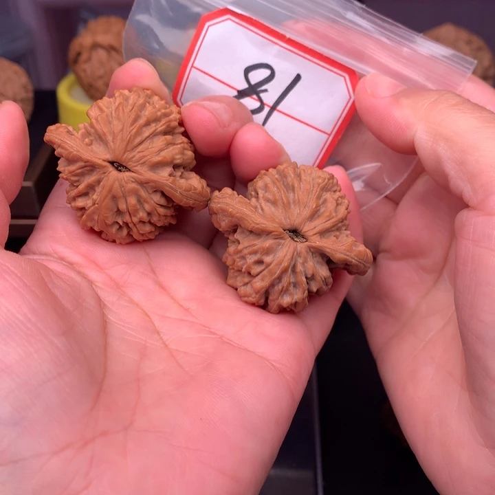把件文玩核桃狮虎兽