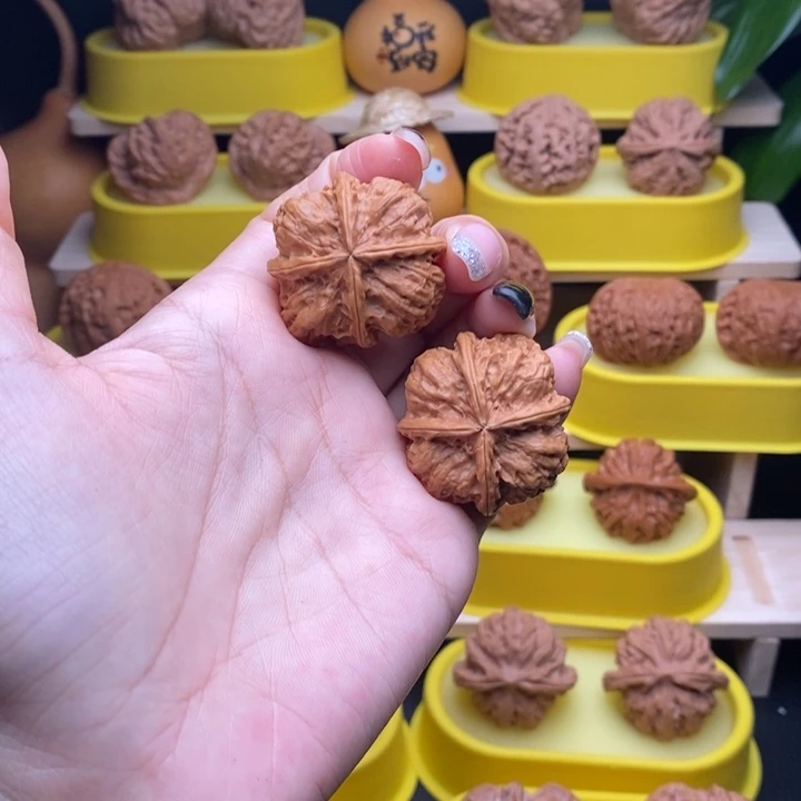 把件文玩核桃云铁四棱3234