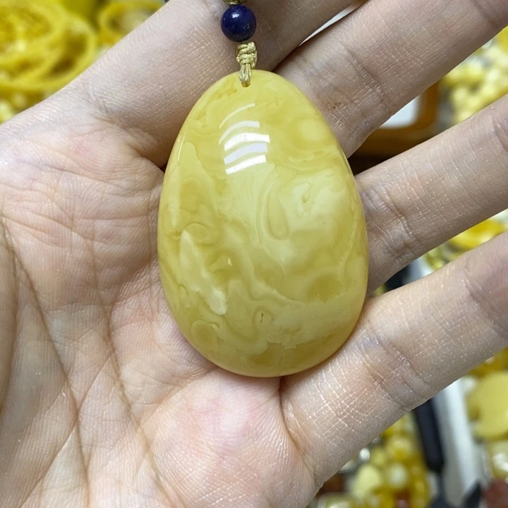 蜜蜡未镶嵌裸石吊坠