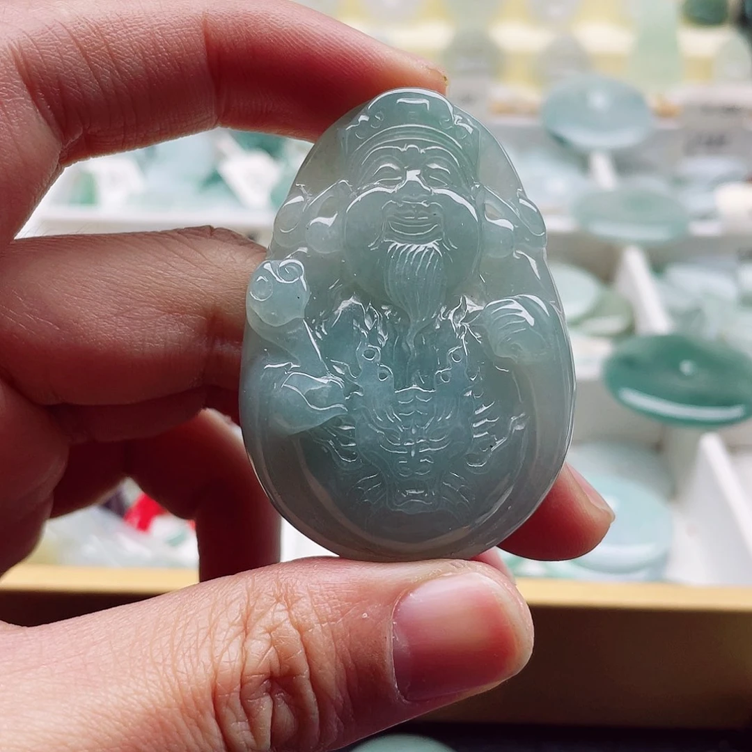 翡翠颈饰未镶嵌天然翡翠