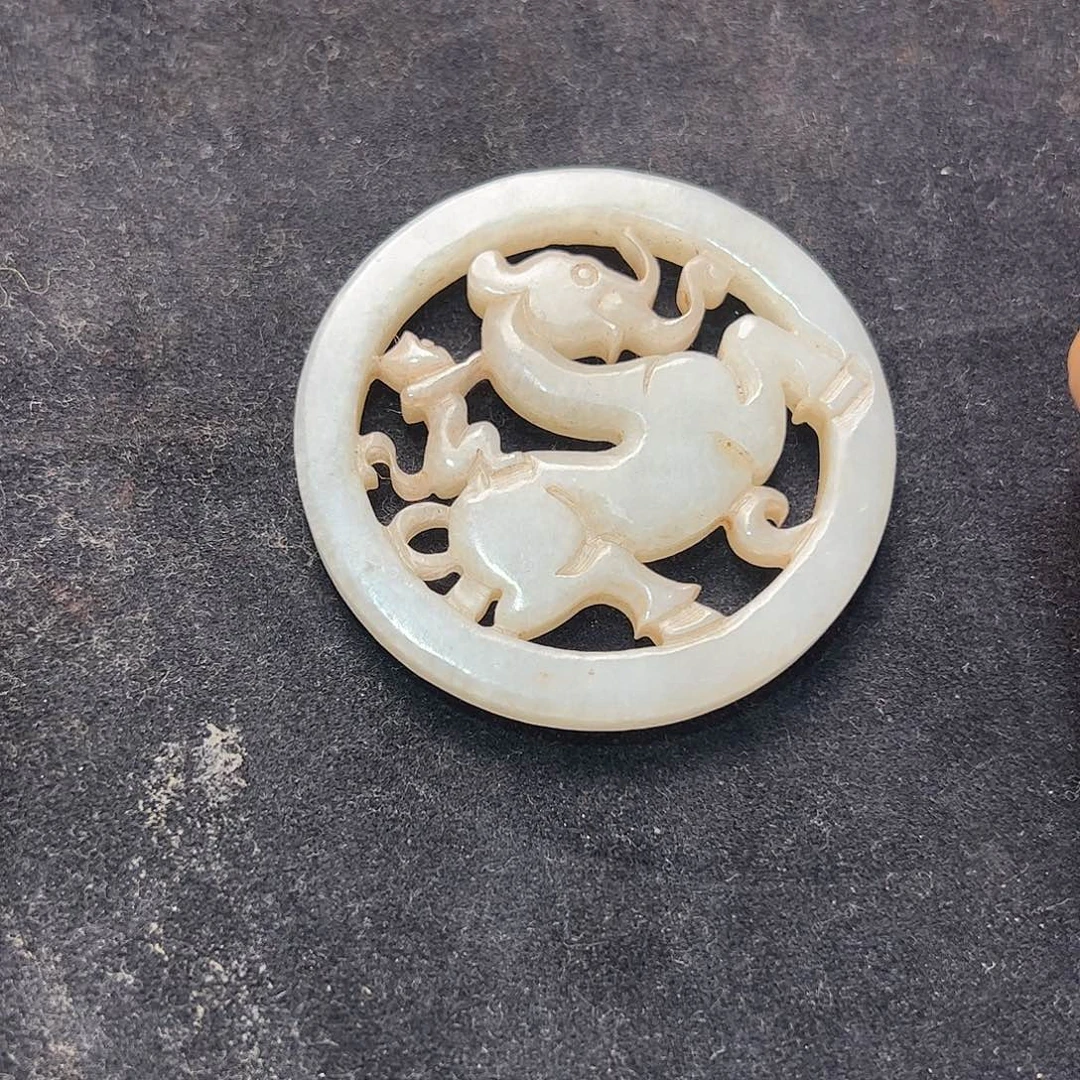 和田玉（糖玉）未镶嵌挂件