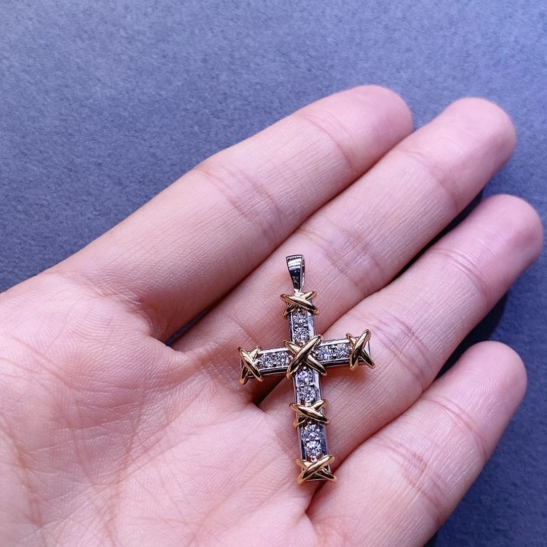 钻石颈饰铂Pt950镶嵌分色交叉吊坠