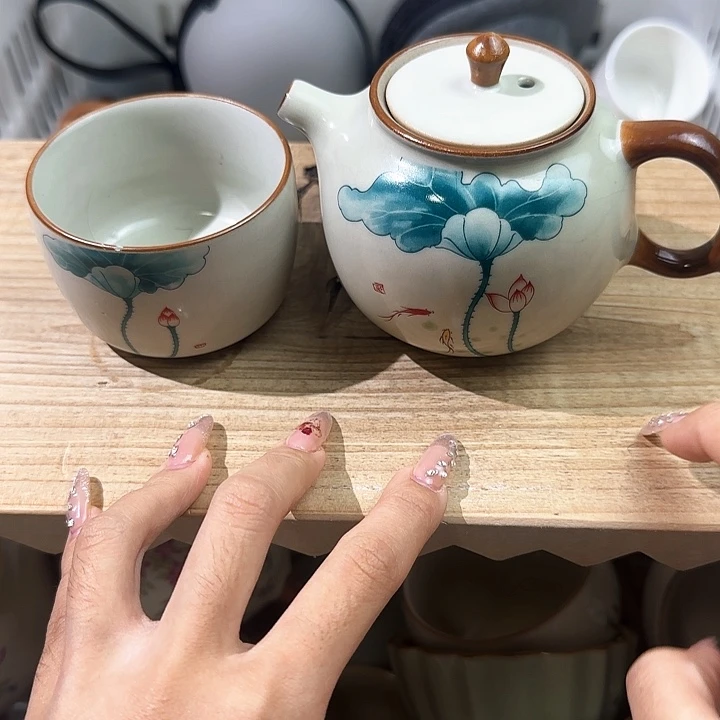 鱼戏荷花一壶一杯