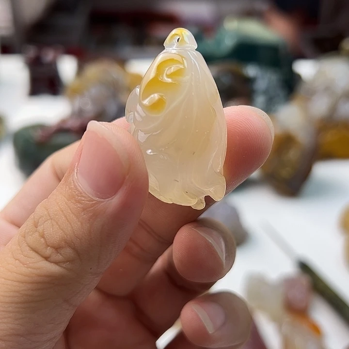 未镶嵌颈饰玛瑙/玉髓