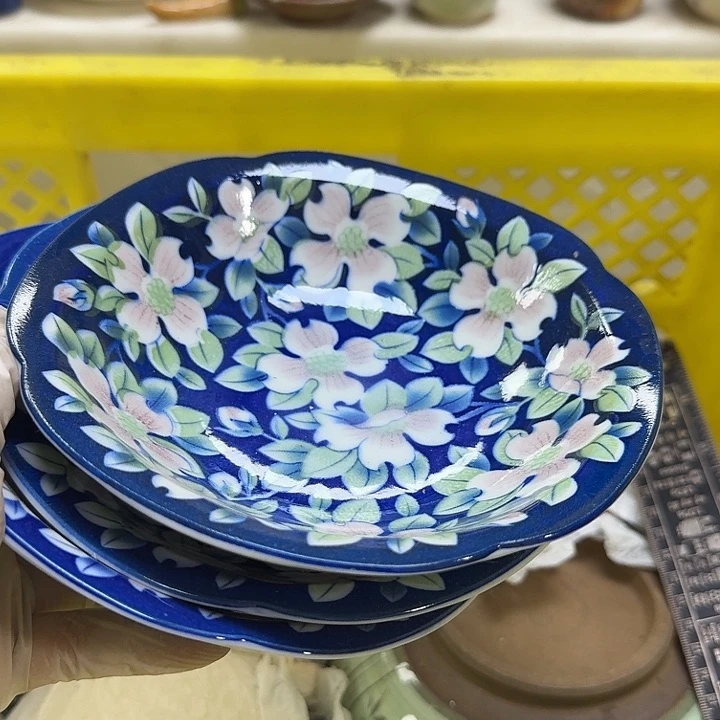 瓷片小****n开播啦…开播啦