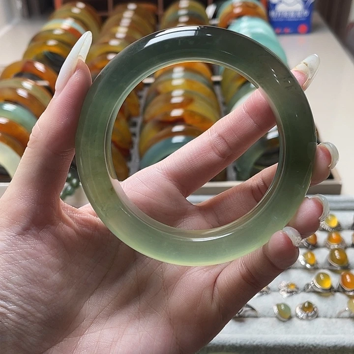 蛇纹石玉未镶嵌手镯59.3