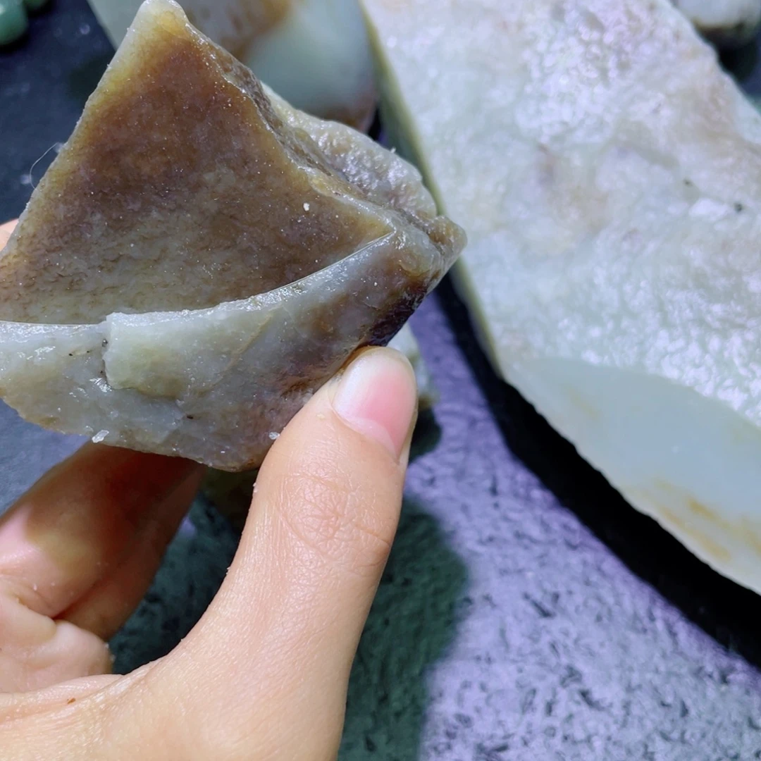 和田玉未镶嵌珠宝半成品