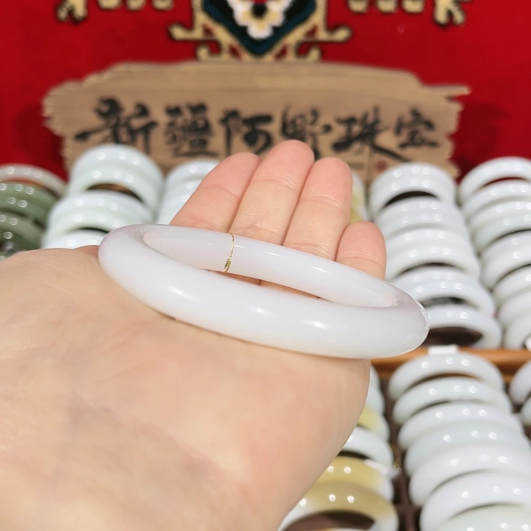 和田玉手镯未镶嵌和田玉羊脂玉手镯