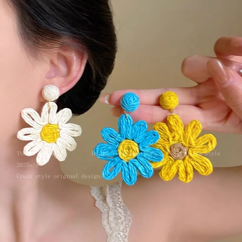 度假风海岛草编花朵耳环女个性夸张旅游配饰耳钉独特绝美海边耳夹