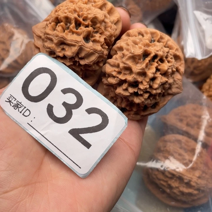 文玩核桃把件核桃