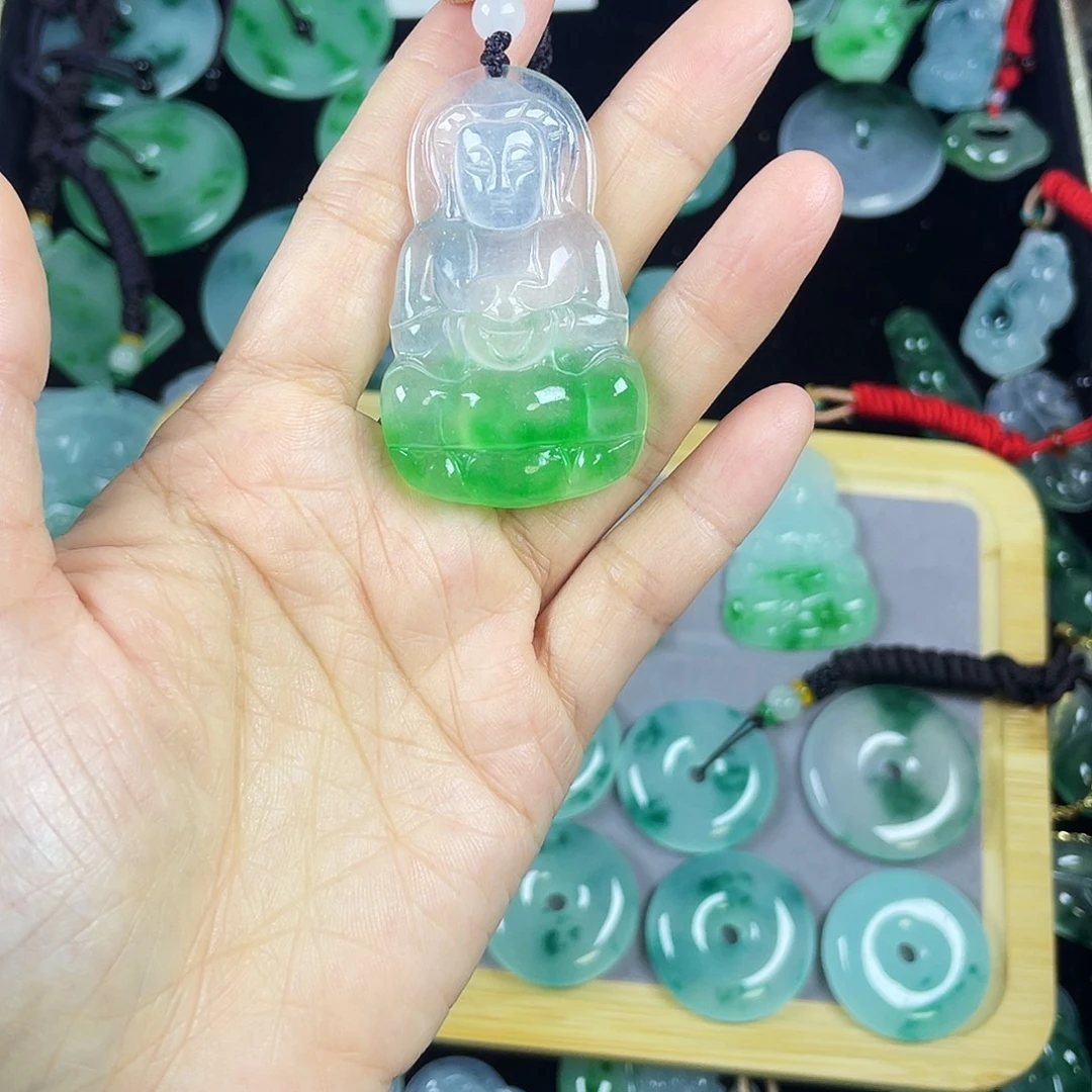 你***好翡翠未镶嵌颈饰吊坠