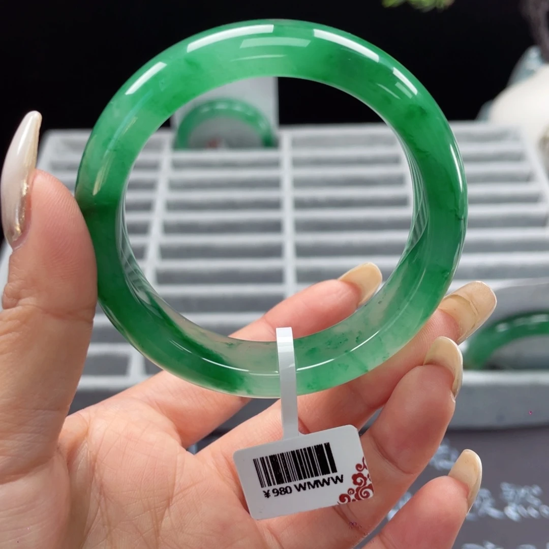 石英质玉未镶嵌手镯