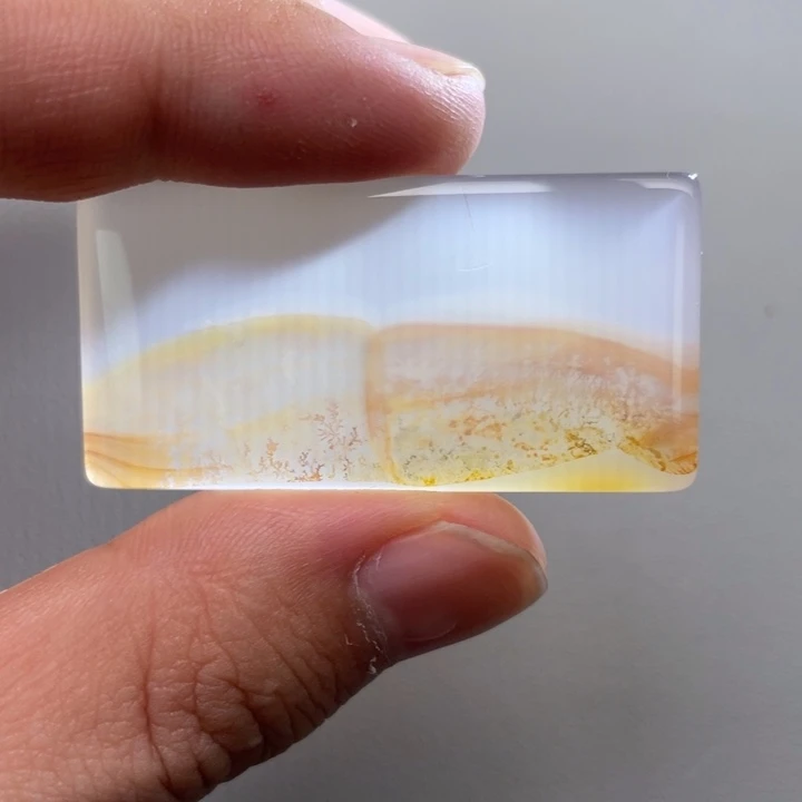 玛瑙/玉髓颈饰未镶嵌椿*