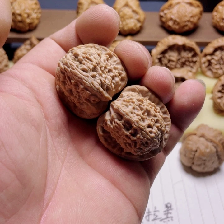 德***司把件文玩核桃白狮子