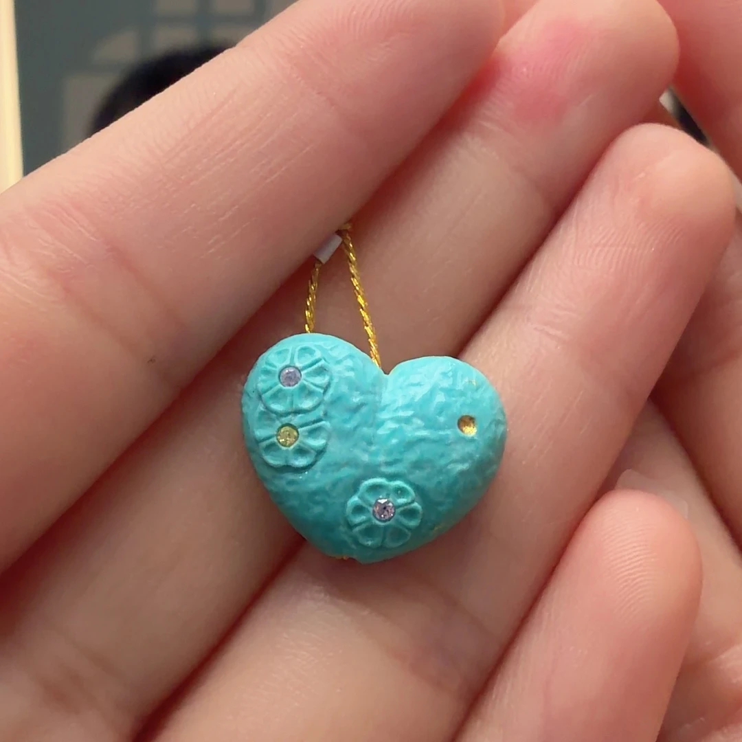 绿松石未镶嵌颈饰