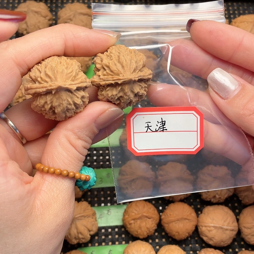 文玩核桃吊坠天**哥30尺全品小榴莲