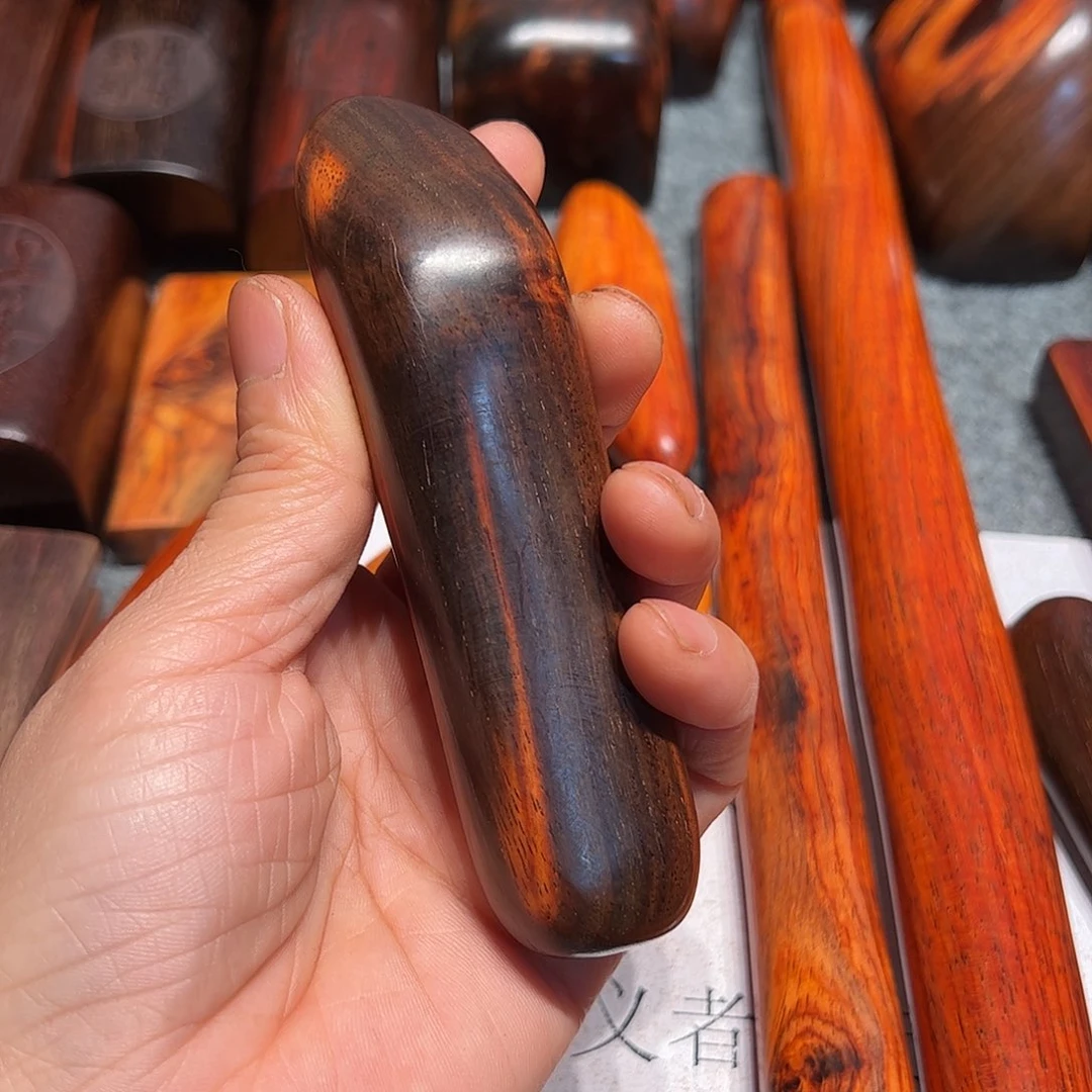 交趾黄檀（大红酸枝）m**s