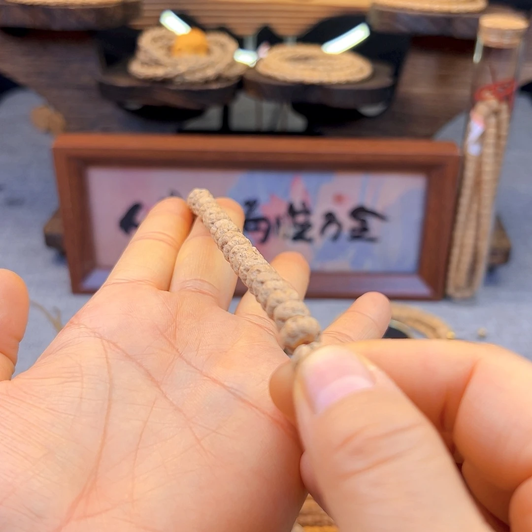 柏香籽/百香籽吊坠青***?