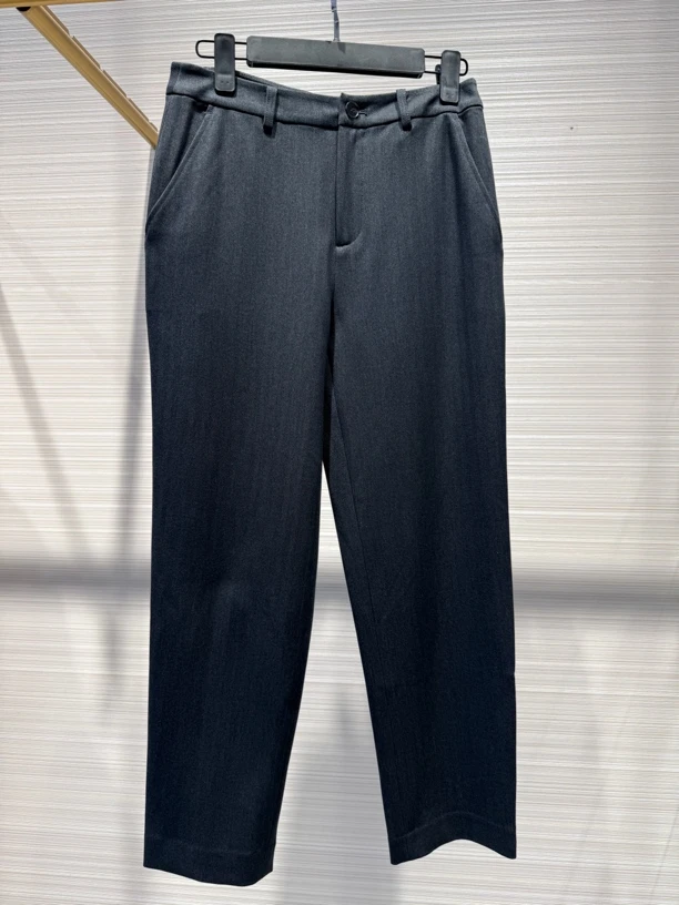 烟管西装裤百搭设计舒适剪裁商务休闲裤