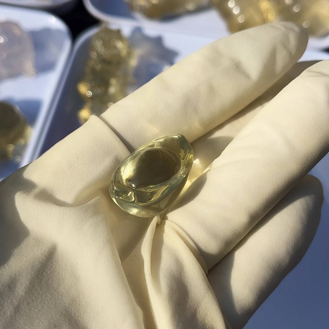 水晶吊坠(不含链)未镶嵌熊**?