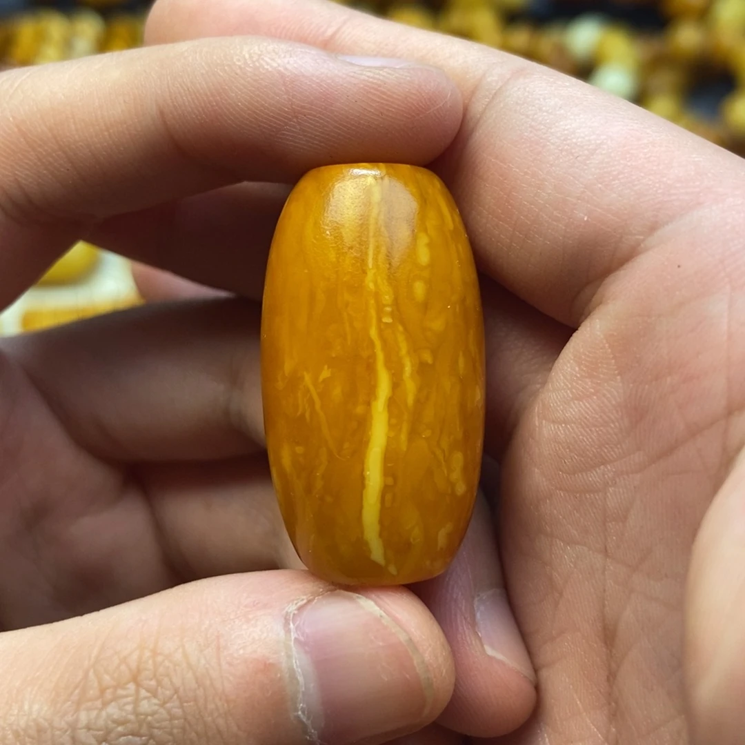 蜜蜡未镶嵌珠宝奇石