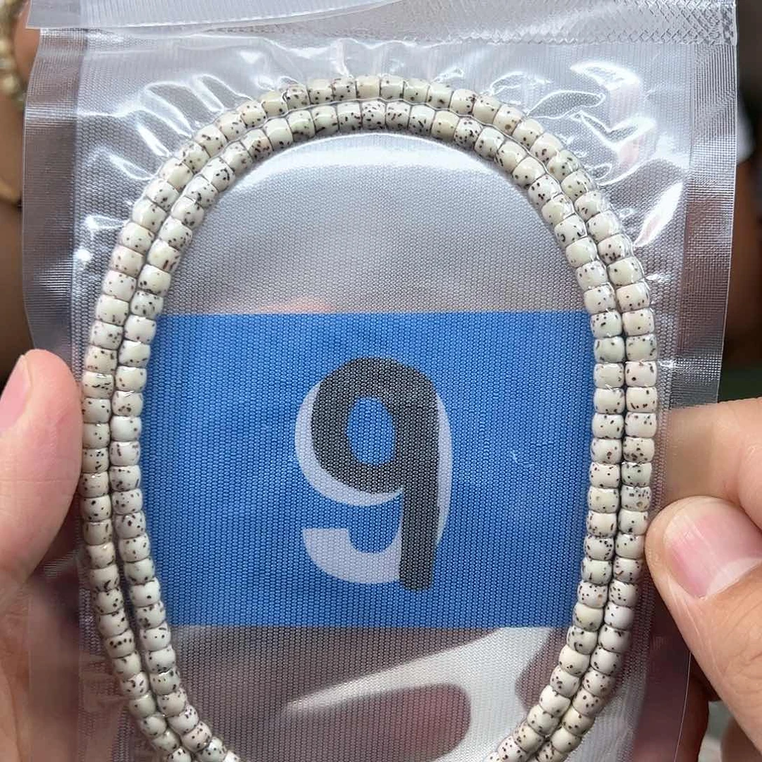 星月菩提吊坠54古瓷白脖挂。  9