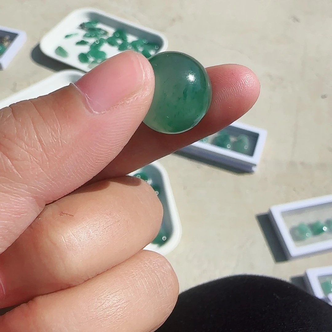 石英质玉颈饰未镶嵌钰