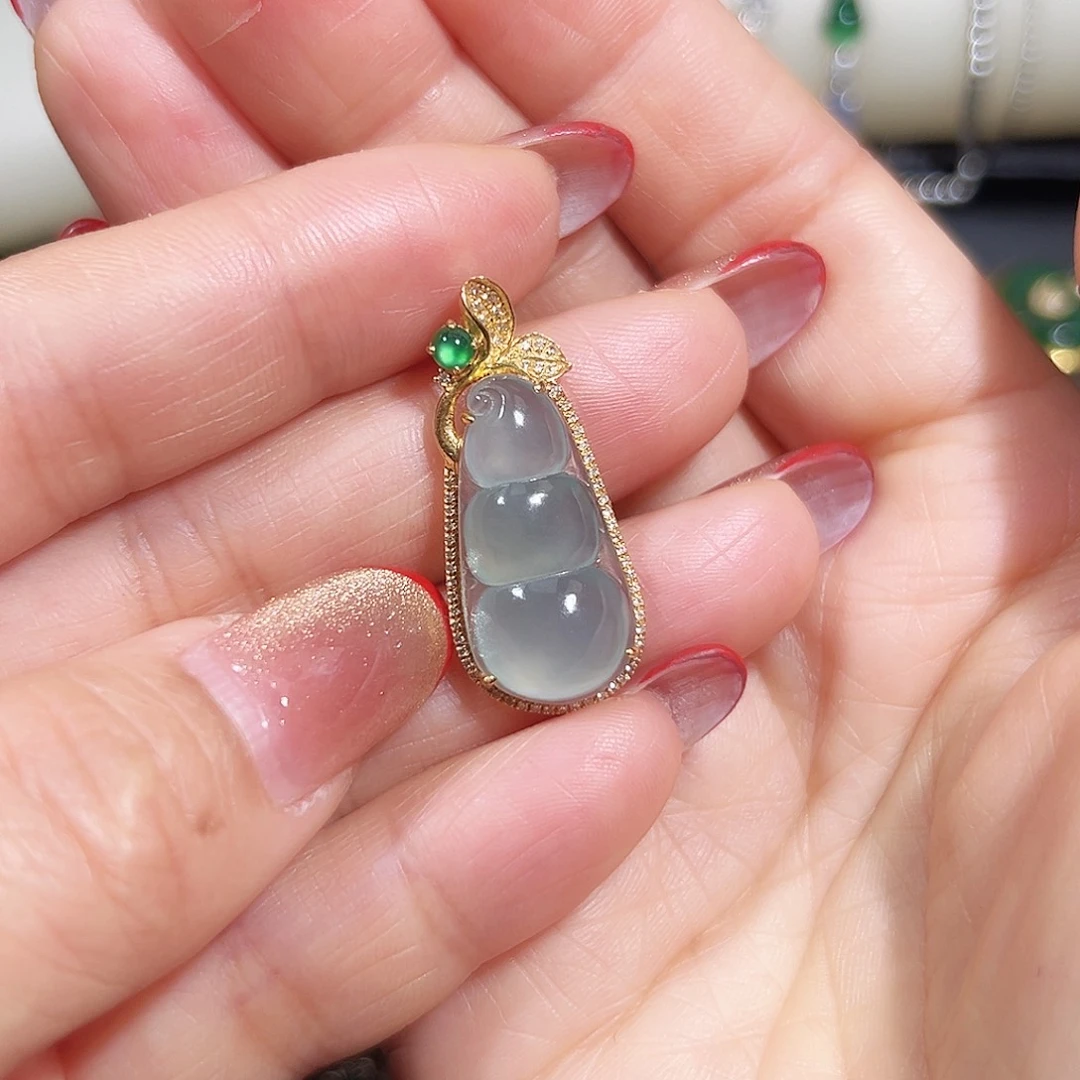 翡翠吊坠(不含链)18K金镶嵌